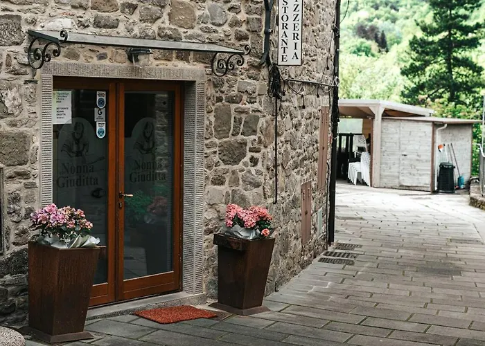 Sonic Alchemy Bed & Breakfast 3*